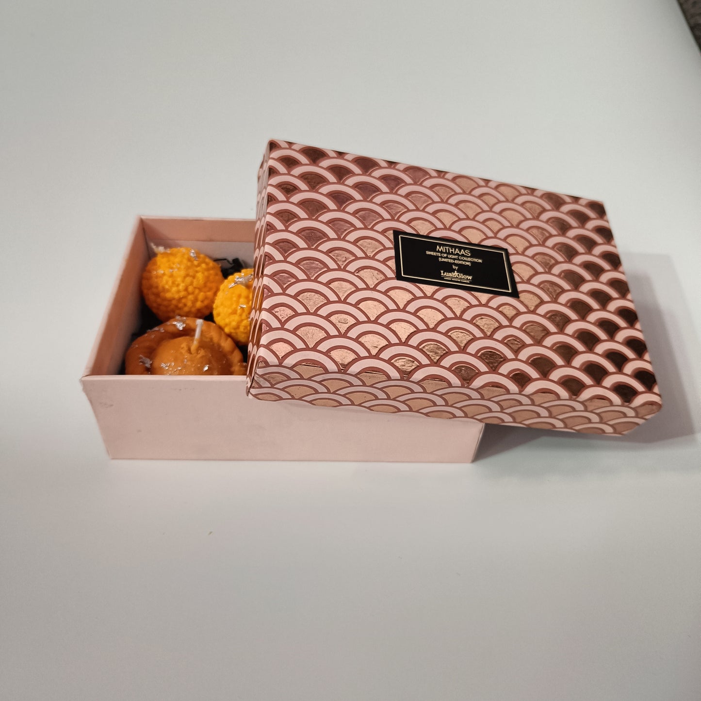 ASSORTED MITHAI BOX - SET OF 8